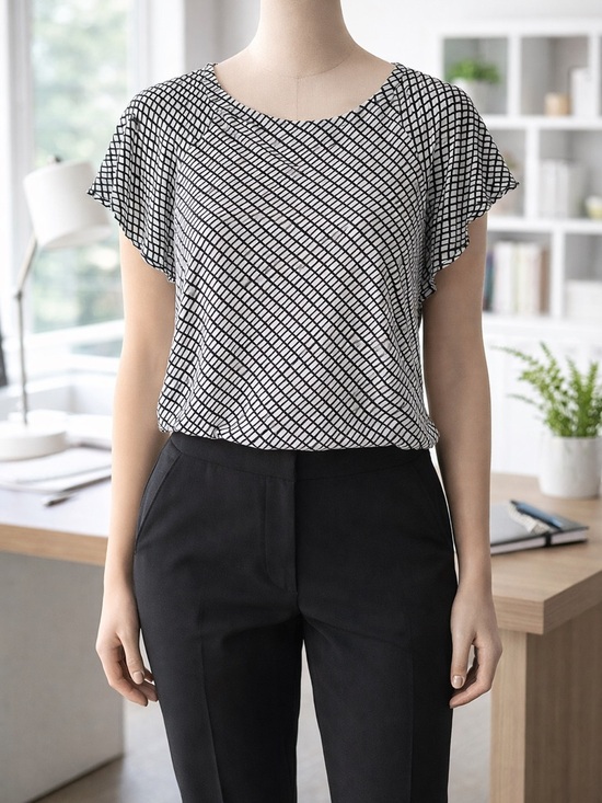 Worthington Tops - Worthington XL Black White Geometric Flutter Sleeve Blouse